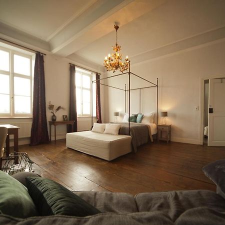 B&B De Kersentuin บอร์กโลน ภายนอก รูปภาพ