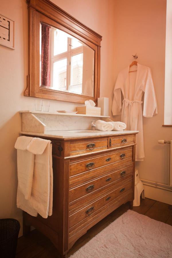 B&B De Kersentuin บอร์กโลน ภายนอก รูปภาพ